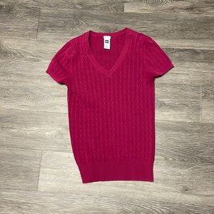 Gap short sleeve v neck sweater